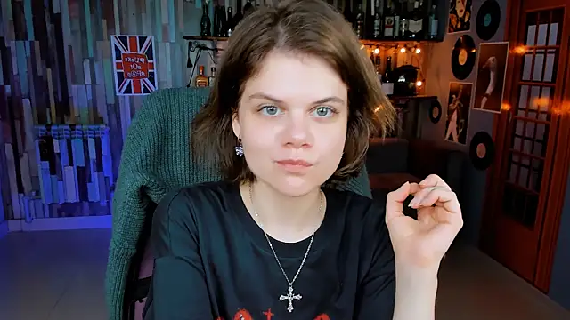 Snapshot of EllieMurler chatting on November 15, 2025, 9:06 am EllieMurler online show from November 15, 2025, 9:06 am