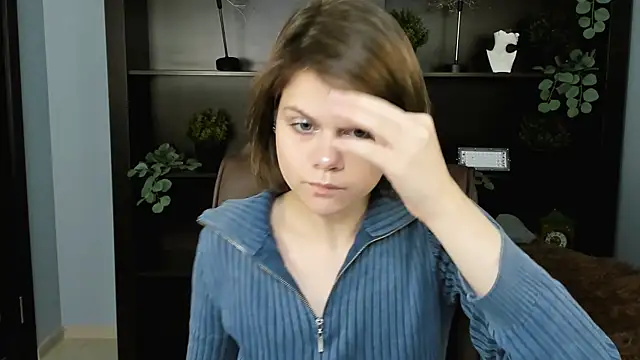 Snapshot of EllieMurler chatting on November 30, 2025, 9:02 am EllieMurler online show from November 30, 2025, 9:02 am