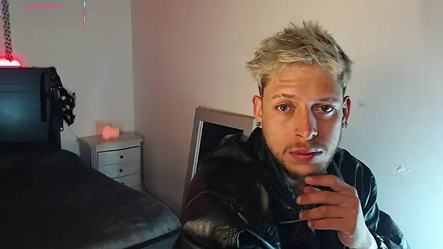 MaaxxxRider online show from November 13, 2025, 5:17 am