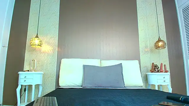 Snapshot of Tiifany_Baker chatting on October 24, 2025, 8:05 pm Tiifany Baker online show from October 24, 2025, 8:05 pm