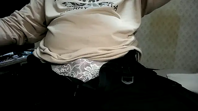 Snapshot of Keichan_1225 chatting on January 13, 2026, 11:21 pm Keichan 1225 online show from January 13, 2026, 11:21 pm