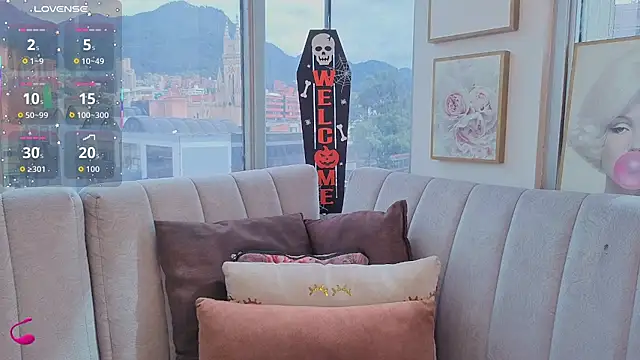 Snapshot of Zoey_thompson chatting on October 29, 2025, 7:26 pm Zoey thompson online show from October 29, 2025, 7:26 pm