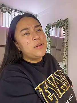 Snapshot of Zoey_thompson chatting on January 14, 2026, 7:41 pm Zoey thompson online show from January 14, 2026, 7:41 pm