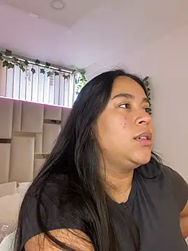 Snapshot of Zoey_thompson chatting on January 15, 2026, 7:39 pm Zoey thompson online show from January 15, 2026, 7:39 pm