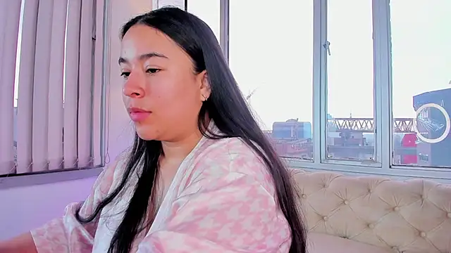 Snapshot of Zoey_thompson chatting on February 12, 2026, 8:37 pm Zoey thompson online show from February 12, 2026, 8:37 pm