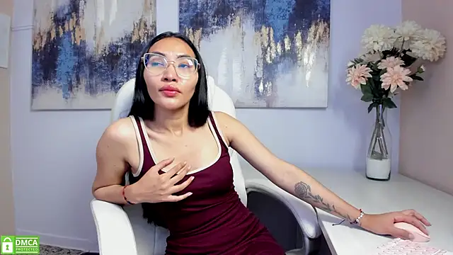 Snapshot of lucyy_liiuu chatting on November 13, 2025, 3:55 pm lucyy liiuu online show from November 13, 2025, 3:55 pm