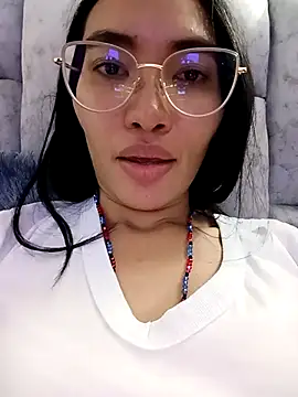 Snapshot of lucyy_liiuu chatting on November 23, 2025, 11:15 pm lucyy liiuu online show from November 23, 2025, 11:15 pm