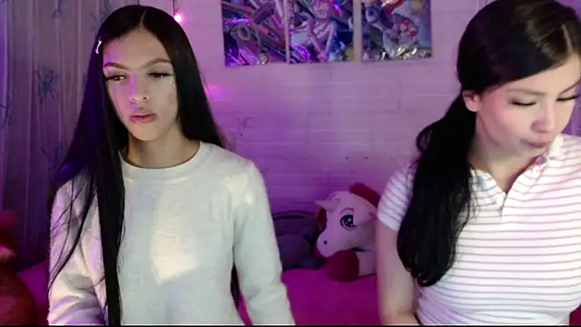 Snapshot of Pamelaa_reyess_2 chatting on February 19, 2026, 9:38 am Pamelaa reyess 2 online show from February 19, 2026, 9:38 am