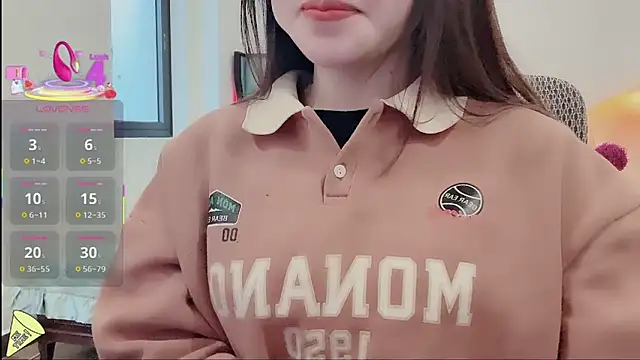 lulu404 online show from December 16, 2025, 3:22 am