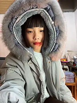 andymi1 online show from November 18, 2025, 2:28 am