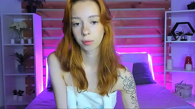 Lori Williams online show from September 15, 2025, 1:05 am