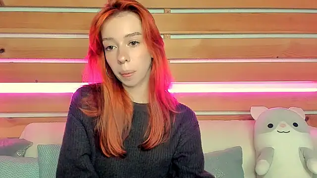 Lori Williams online show from September 22, 2025, 1:07 am