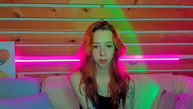 Lori Williams online show from December 17, 2025, 1:11 am