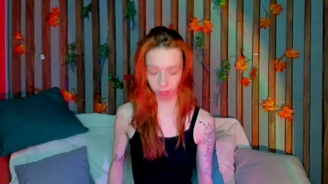 Snapshot of Lori_Williams chatting on December 18, 2025, 1:00 am Lori Williams online show from December 18, 2025, 1:00 am