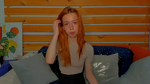 Snapshot of Lori_Williams chatting on February 10, 2026, 12:48 am Lori Williams online show from February 10, 2026, 12:48 am