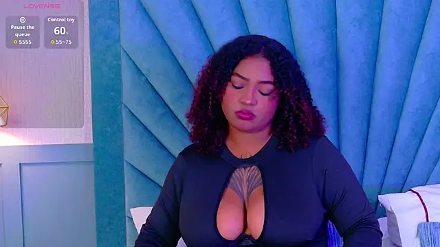 Cristal-Jonnes online show from September 20, 2025, 3:51 am