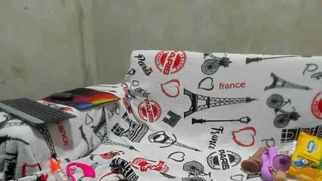 ivy moon05 online show from March 18, 2026, 1:58 pm