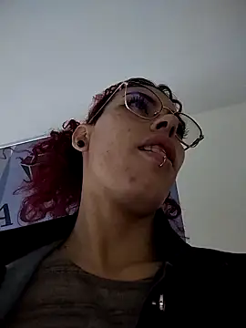 Pamelamiler   online show from September 10, 2025, 11:54 am