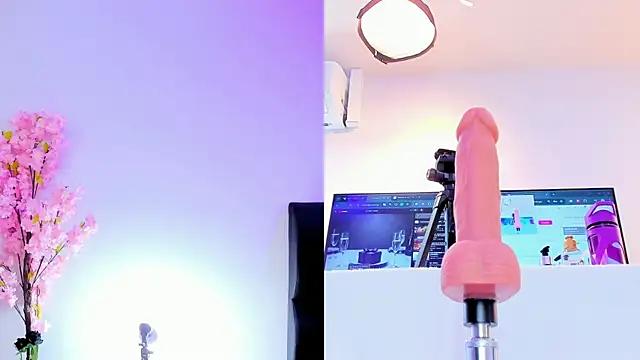 Snapshot of maily_zanss chatting on February 8, 2026, 7:39 pm maily zanss online show from February 8, 2026, 7:39 pm