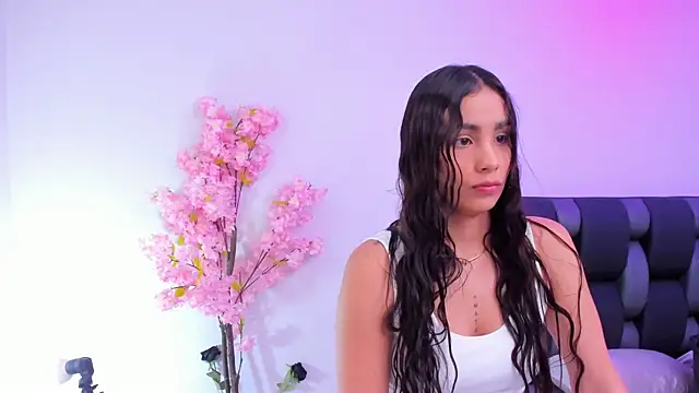 Snapshot of maily_zanss chatting on April 4, 2026, 7:55 pm maily zanss online show from April 4, 2026, 7:55 pm