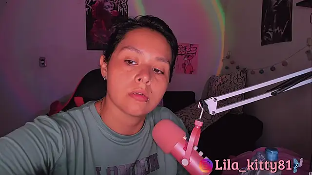 lila kitty81 online show from November 6, 2025, 5:58 pm