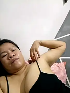 Snapshot of AsianbouncieGIRL chatting on May 25, 2026, 4:51 am AsianbouncieGIRL online show from May 25, 2026, 4:51 am