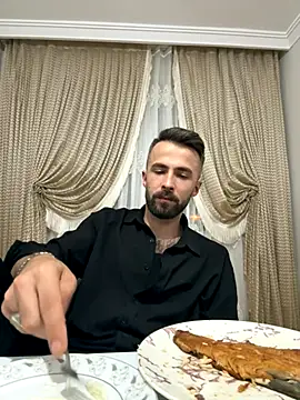 S-kt-et online show from October 2, 2025, 9:44 pm