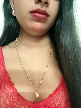 Snapshot of Maahhii_2 chatting on September 15, 2025, 5:13 pm Maahhii 2 online show from September 15, 2025, 5:13 pm