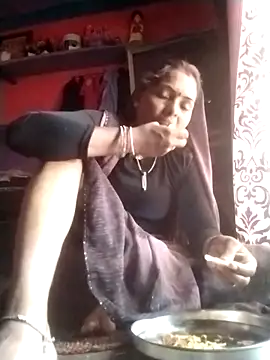 Hot yasha online show from September 12, 2025, 9:09 am