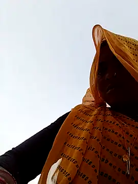 Hot yasha online show from October 9, 2025, 3:48 am