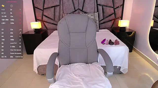 JeinnoveMontenegr0 online show from November 11, 2025, 12:05 pm