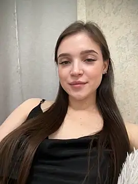 Snapshot of NoraGartner chatting on October 19, 2025, 9:48 pm NoraGartner online show from October 19, 2025, 9:48 pm