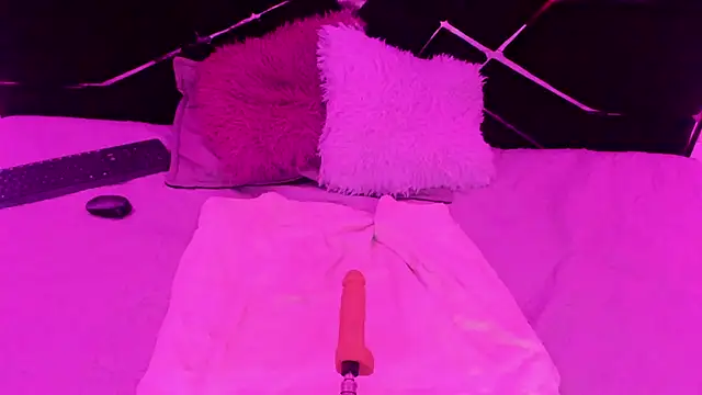 ALYANNA HOT  online show from October 25, 2025, 12:13 pm