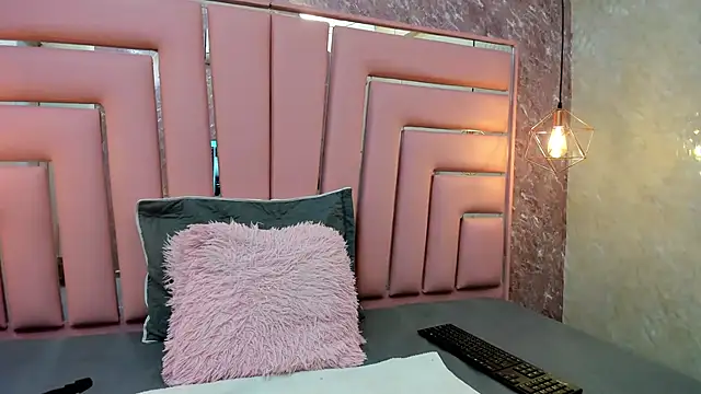 Snapshot of ALYANNA_HOT_ chatting on January 9, 2026, 11:57 am ALYANNA HOT online show from January 9, 2026, 11:57 am