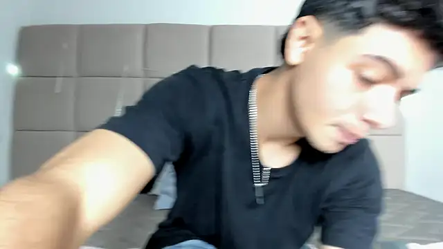 andrew colleman online show from December 14, 2025, 3:45 am