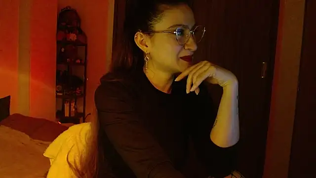 Snapshot of lia_ana chatting on February 24, 2026, 5:27 am lia ana online show from February 24, 2026, 5:27 am