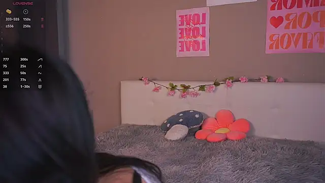 Snapshot of FancyEsten chatting on November 27, 2025, 7:32 am FancyEsten online show from November 27, 2025, 7:32 am