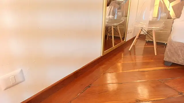 zarah andrew   online show from October 15, 2025, 12:05 pm