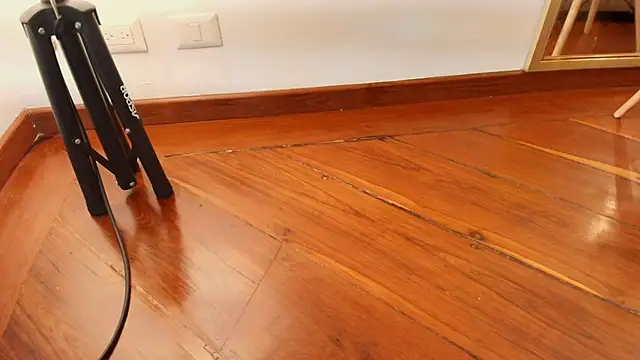 zarah andrew   online show from October 28, 2025, 12:19 pm