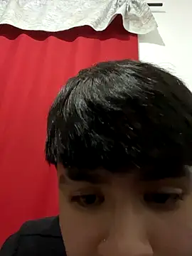 Snapshot of Barrx0018 chatting on December 23, 2025, 2:20 am Barrx0018 online show from December 23, 2025, 2:20 am