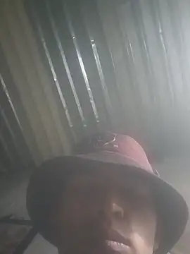 Snapshot of Narckse chatting on December 4, 2025, 12:25 pm Narckse online show from December 4, 2025, 12:25 pm