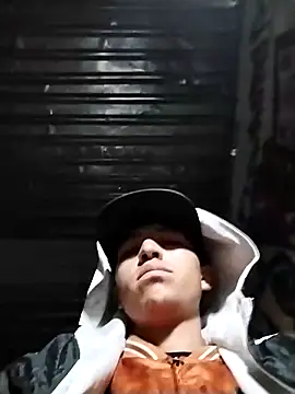 Snapshot of Narckse chatting on March 15, 2026, 12:44 pm Narckse online show from March 15, 2026, 12:44 pm