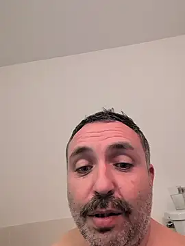 Snapshot of cloudymatt chatting on March 7, 2026, 2:08 am cloudymatt online show from March 7, 2026, 2:08 am