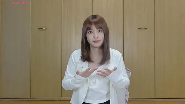 Snapshot of rikachan_perfect chatting on March 4, 2026, 1:17 pm rikachan perfect online show from March 4, 2026, 1:17 pm