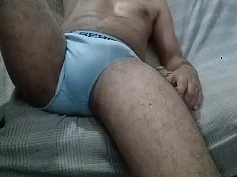 Snapshot of Rolludo_ chatting on March 4, 2026, 1:55 am Rolludo online show from March 4, 2026, 1:55 am