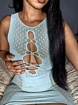 Snapshot of ELAINE_xXxX chatting on February 4, 2026, 9:53 pm ELAINE xXxX online show from February 4, 2026, 9:53 pm