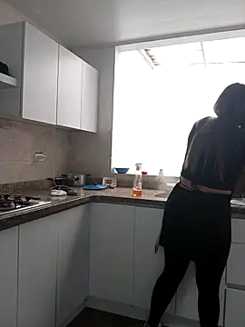 Snapshot of Fernandar2025 chatting on December 17, 2025, 6:47 pm Fernandar2025 online show from December 17, 2025, 6:47 pm