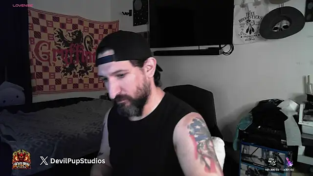 Snapshot of DevilPup75_ chatting on February 5, 2026, 3:33 am DevilPup75 online show from February 5, 2026, 3:33 am