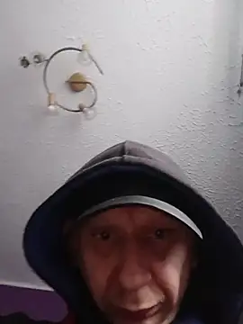 Snapshot of Thoma9034 chatting on November 14, 2025, 12:48 pm Thoma9034 online show from November 14, 2025, 12:48 pm