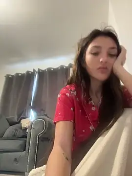 naughtybella05 online show from November 6, 2025, 8:48 am